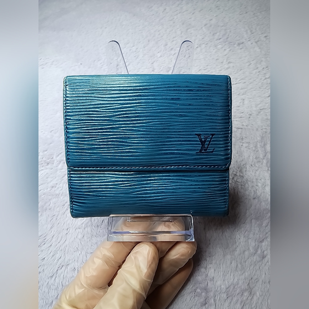 AUTHENTIC LOUIS VUITTON VINTAGE BLUE EPI LEATHER PORTE MONNAIE BILLETS WALLET